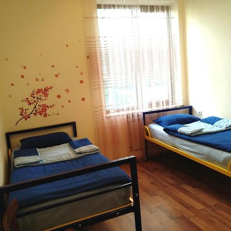 Shat Lav Hostel Jerevan Buitenkant foto