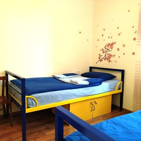 Shat Lav Hostel Jerevan Buitenkant foto