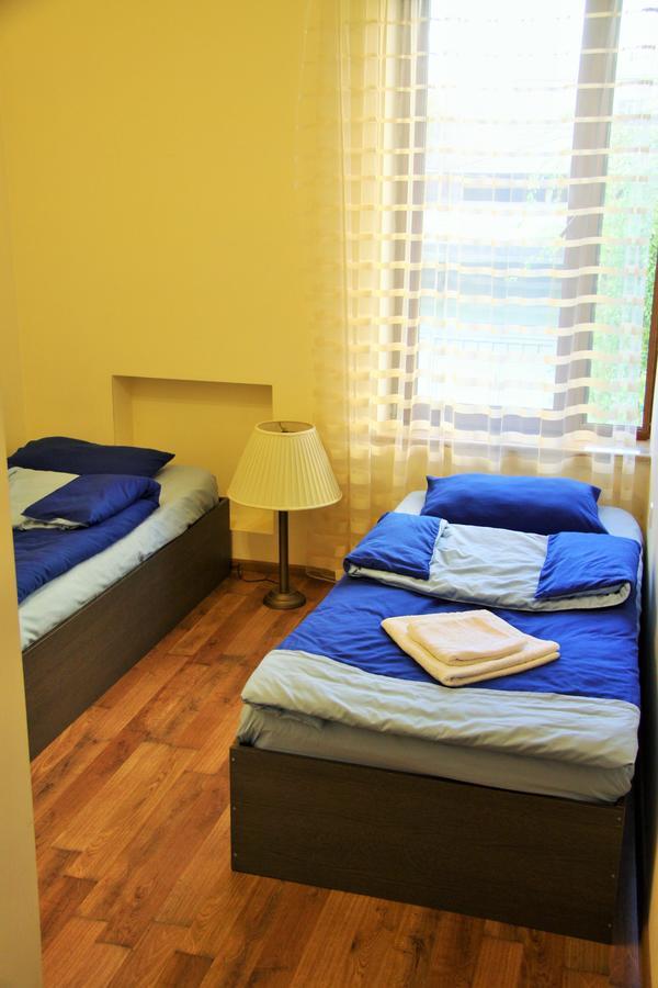 Shat Lav Hostel Jerevan Buitenkant foto