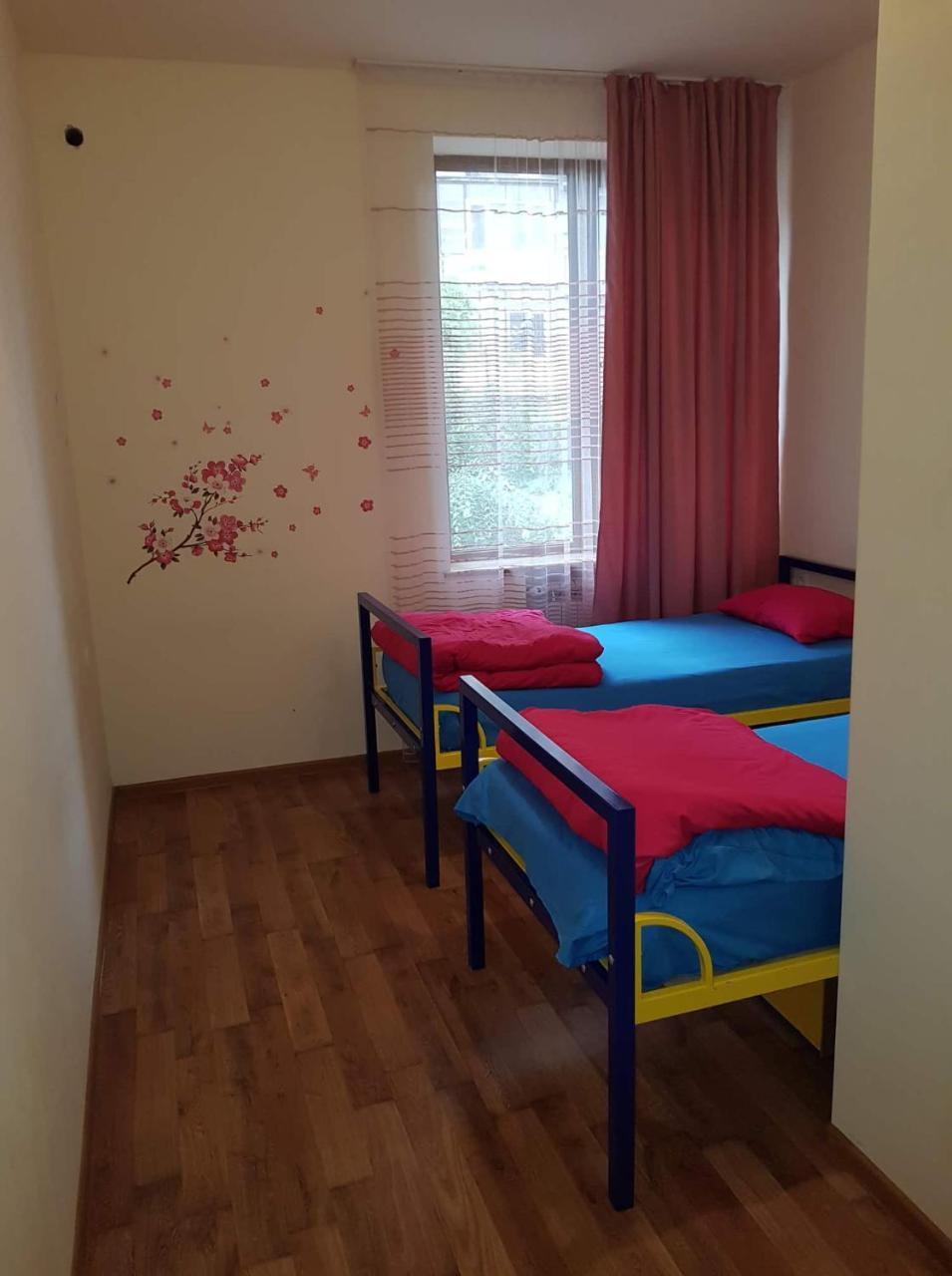 Shat Lav Hostel Jerevan Buitenkant foto