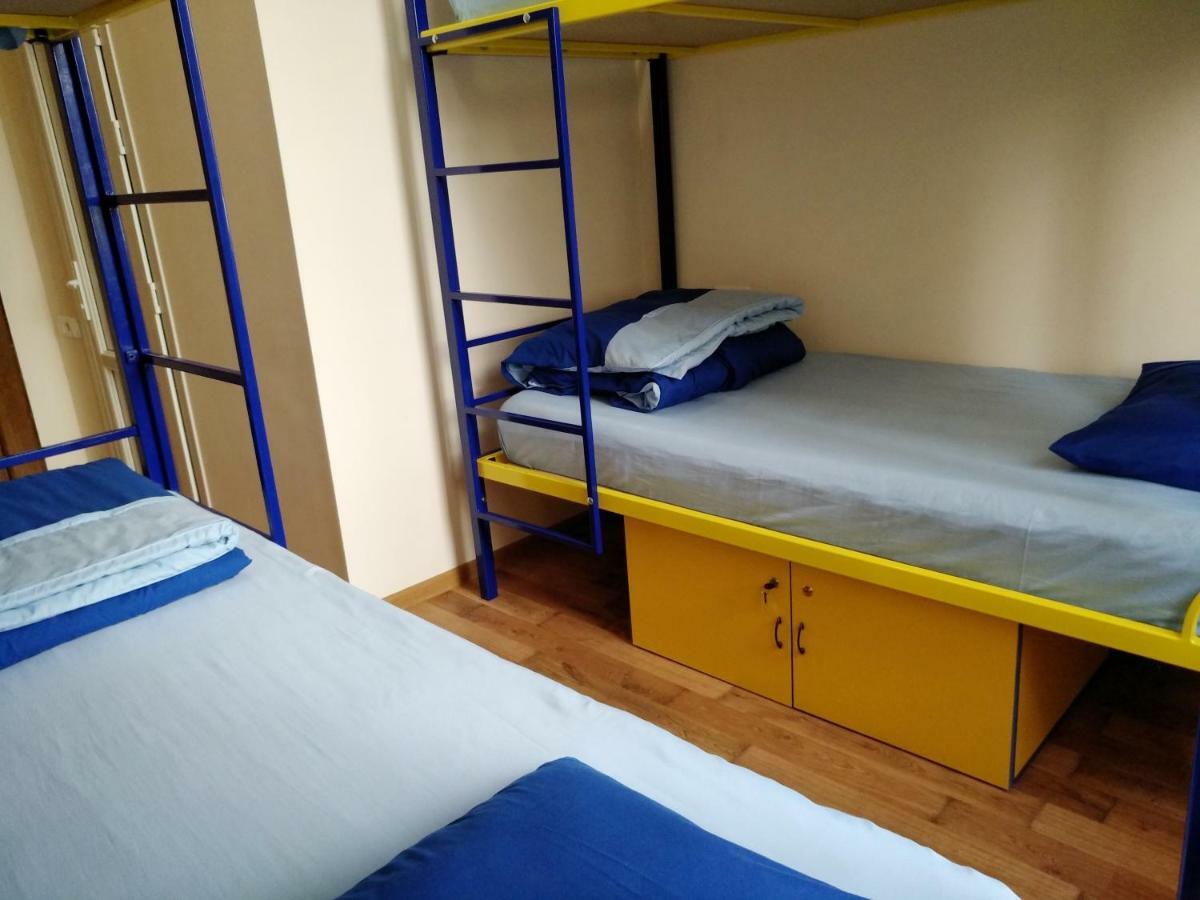 Shat Lav Hostel Jerevan Buitenkant foto